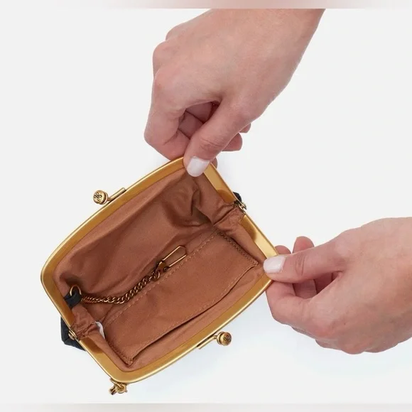 HOBO “Cheer” Pouch - Picture 2 of 7